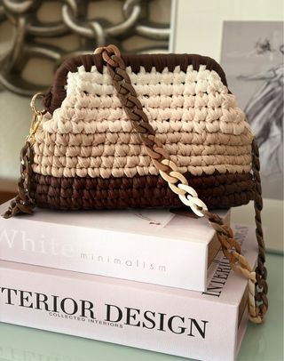 Bolso tejido beige y marrón