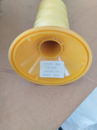 10 coni filato viscosa giallo