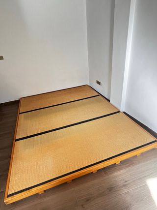 Base tatami, precio negociable.
