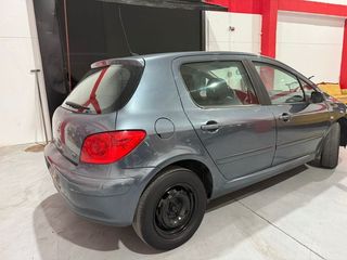 Peugeot 307 5p XS 1.6 HDI 90