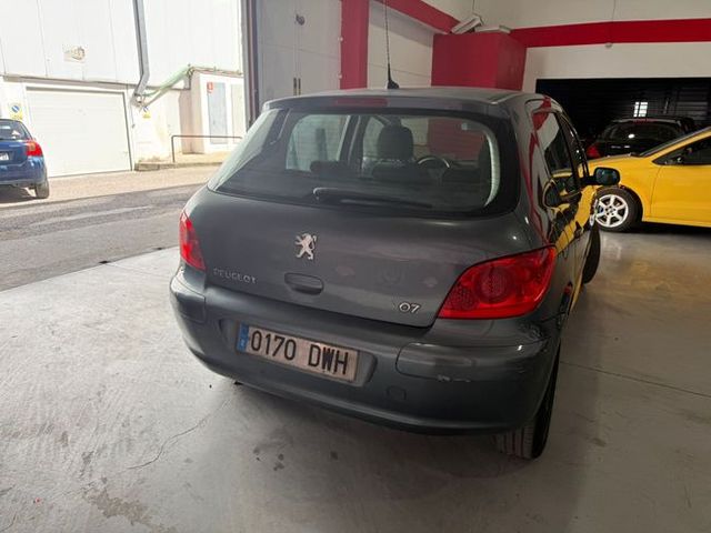 Peugeot 307 5p XS 1.6 HDI 90