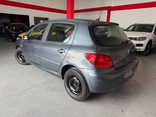 Peugeot 307 5p XS 1.6 HDI 90