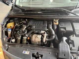 Peugeot 307 5p XS 1.6 HDI 90