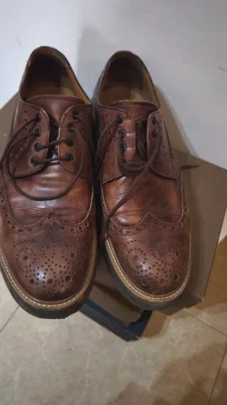 Zapatos de vestir Pertini marrones