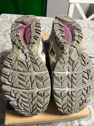 Zapatillas Reebok Gel-Kahana 8 núm. 42 Gris/Morado