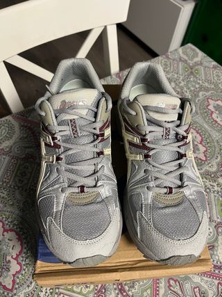 Zapatillas Reebok Gel-Kahana 8 núm. 42 Gris/Morado