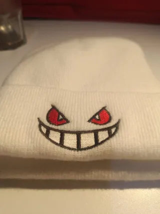 Gorro blanco Gengar