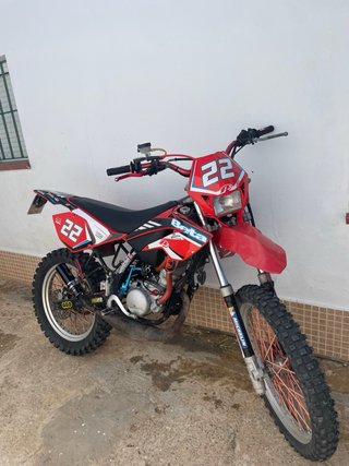 Beta RRT 49cc Enduro/Motocross Roja y Blanca
