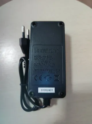 Cargador Baterías Recargables 18650