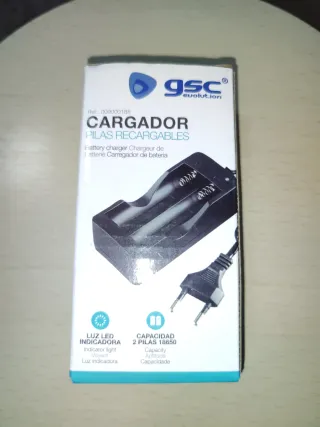 Cargador Baterías Recargables 18650