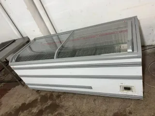 Congelador Horizontal con Tapa de Cristal