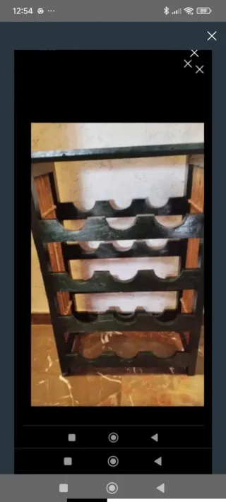 Botellero de madera  y mimbre bintage