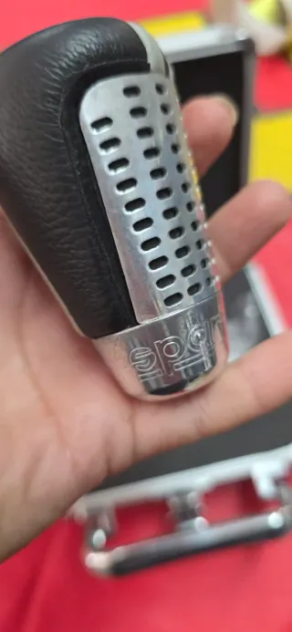 Pomo Sparco con maletín
