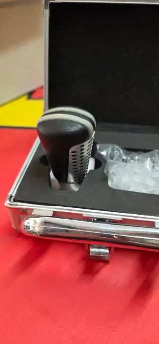 Pomo Sparco con maletín