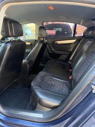 Volkswagen Passat 2011