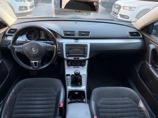 Volkswagen Passat 2011