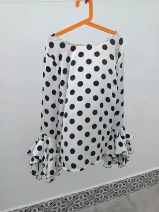 Blusa Rociera Lunares Rojo y Negro