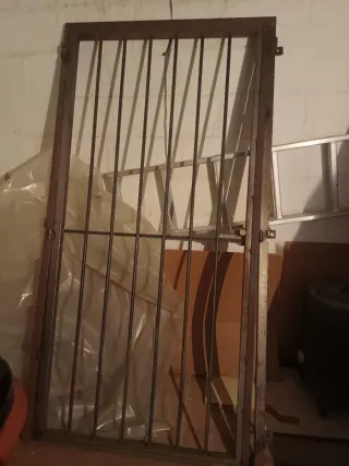 Puerta cancela de hierro