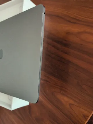 MacBook Air 13 M1 16GB RAM