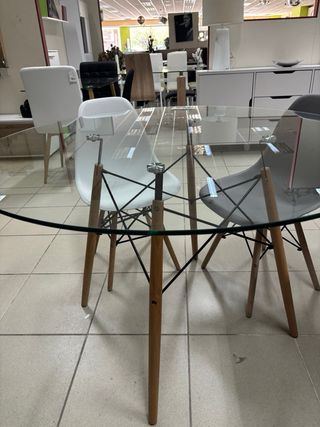 Mesa redonda cristal y 4 sillas