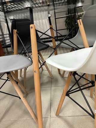 Mesa redonda cristal y 4 sillas