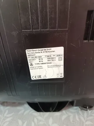 Aspirador Bosch GL-20 Bagless Rojo