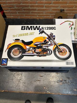 Maqueta BMW R1200C New Ray 1:6 Model Kit de segunda mano por 90