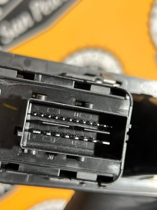 Mando Elevalunas Peugeot