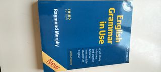 Libro "English Grammar in Use"