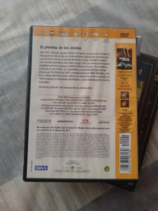 4 DVDs: Planeta de los Simios, Cautivos, Belleza R