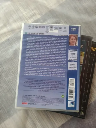 4 DVDs: Planeta de los Simios, Cautivos, Belleza R