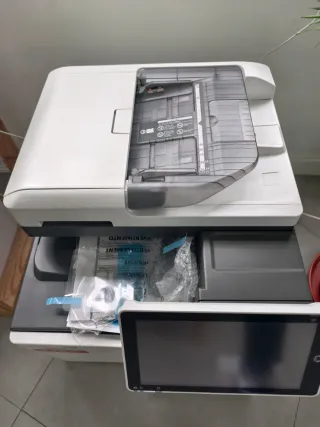 Impresora Ricoh IM C300 Multifunción