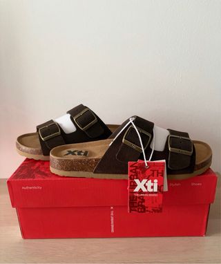 Sandalias XTI Hombre Marrones