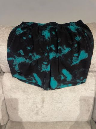 Pantalón corto deportivo hombre