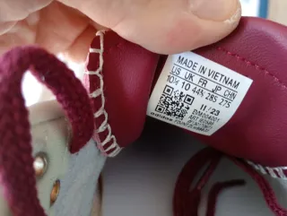 Zapatillas Adidas Clásicas Blancas y Rojas