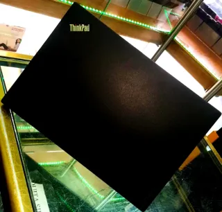 LENOVO THINKPAD T470 INTEL CORE I5 512 SSD 16 RAM