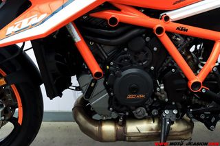 KTM 1290 SUPER DUKE R