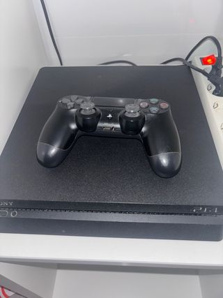 Consola PS4 Sony Negra + Mando