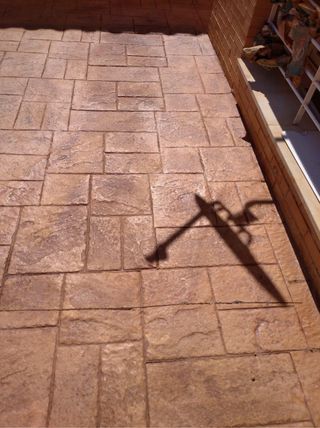 Hormigón impreso escaleras y patio