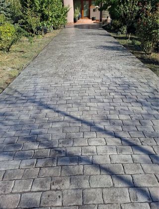 Hormigón impreso escaleras y patio