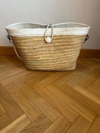 Bolso de playa tejido en paja y en piel blanca