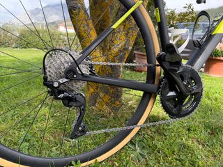 Bicicleta Cube Attain Race