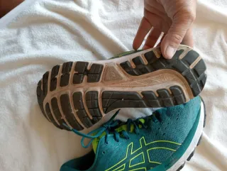 Zapatillas Asics Columus 22 Verdes y Amarillas