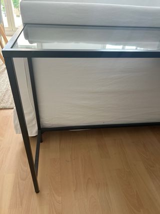 Consola tocador VITTSJO Ikea cristal y metal