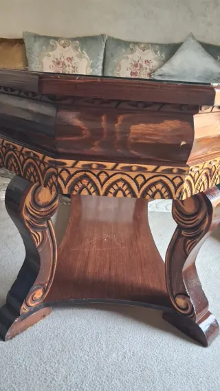 Mesa de centro madera y cristal tallada