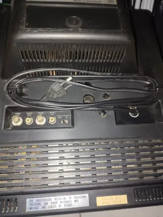 Televisor Funai con VHS