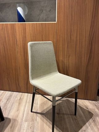 Mesa comedor y 4 sillas