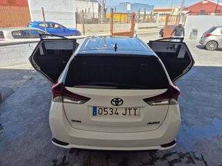 Toyota Auris 2016