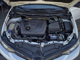 Toyota Auris 2016