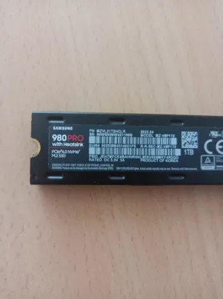 SSD Samsung 980 pro 1tb con disipador
